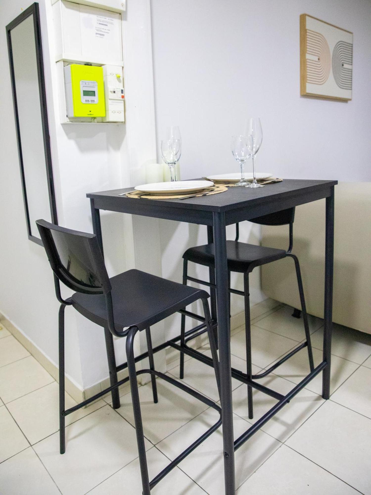 Le Relax Place - Metro 5 * Bobigny